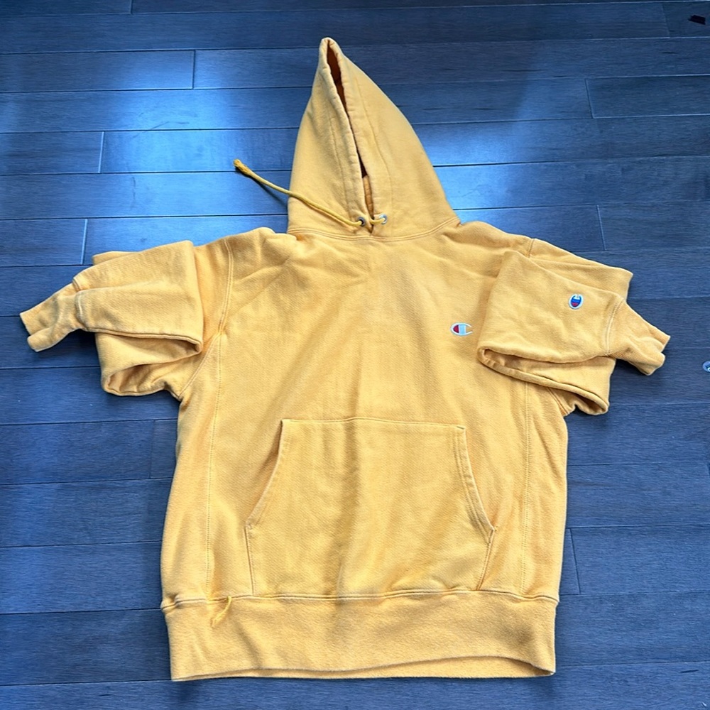 Champion pre-use sweater unisex size medium